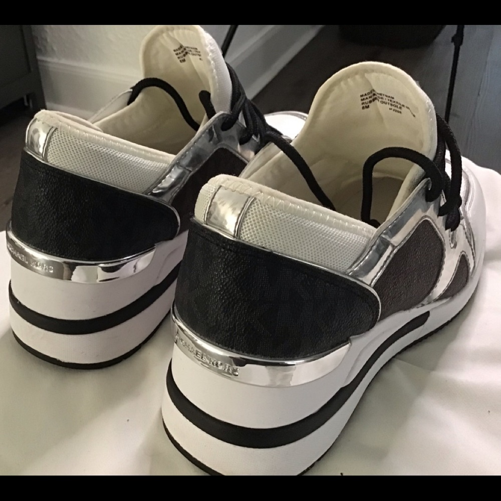 Michael Kors Wedge Sneakers Sz 8 M - Picture 8 of 8